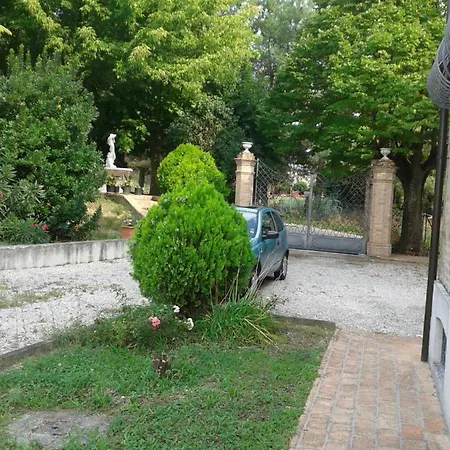 Bread And Fantasy Bed & Breakfast Ostra
