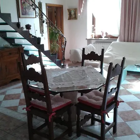 Bread And Fantasy Ostra