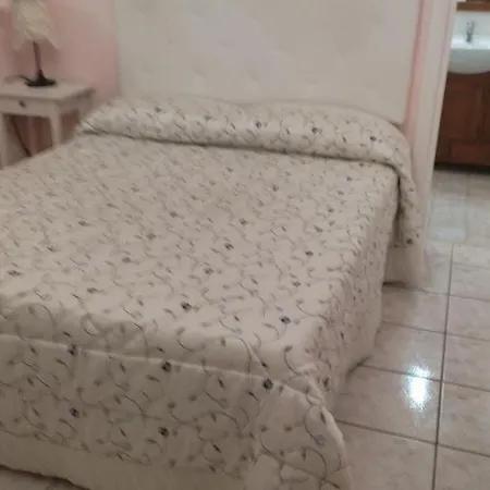 Bread And Fantasy Bed & Breakfast Ostra