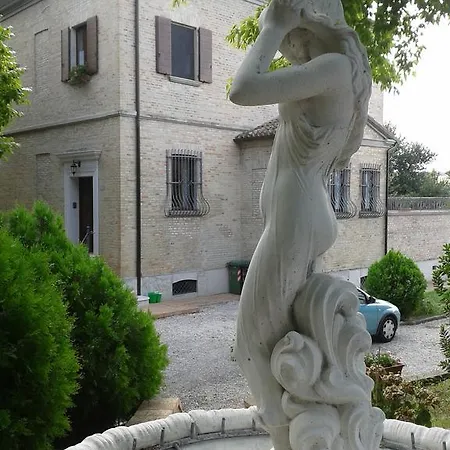 Bread And Fantasy Bed & Breakfast Ostra